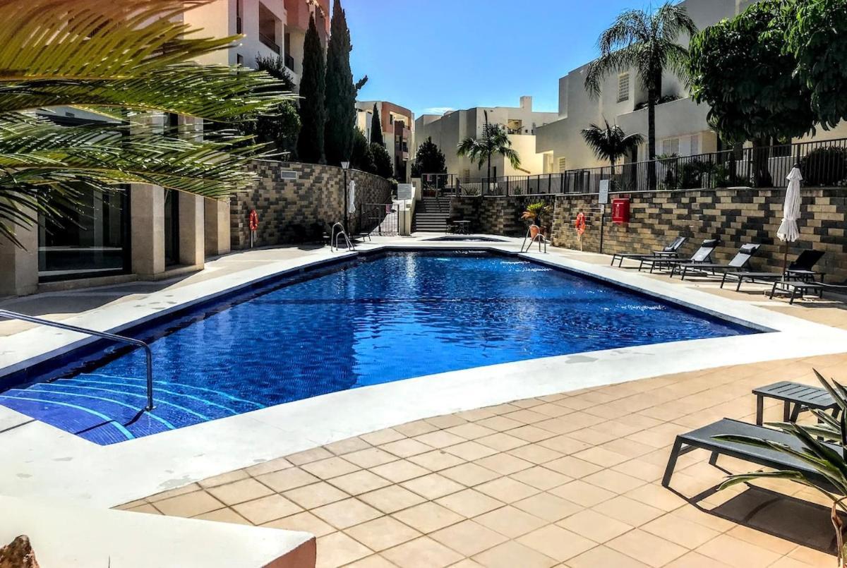 Apartament Spacious With 3 Pools & Gym Marbella